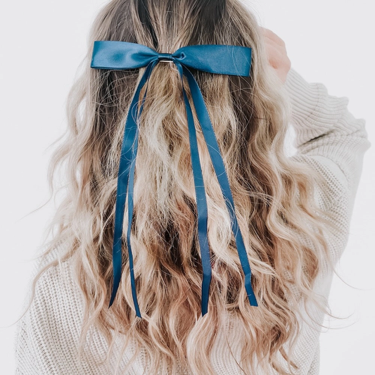 Dahlia Dainty Hair Bow Clip (4 colors)