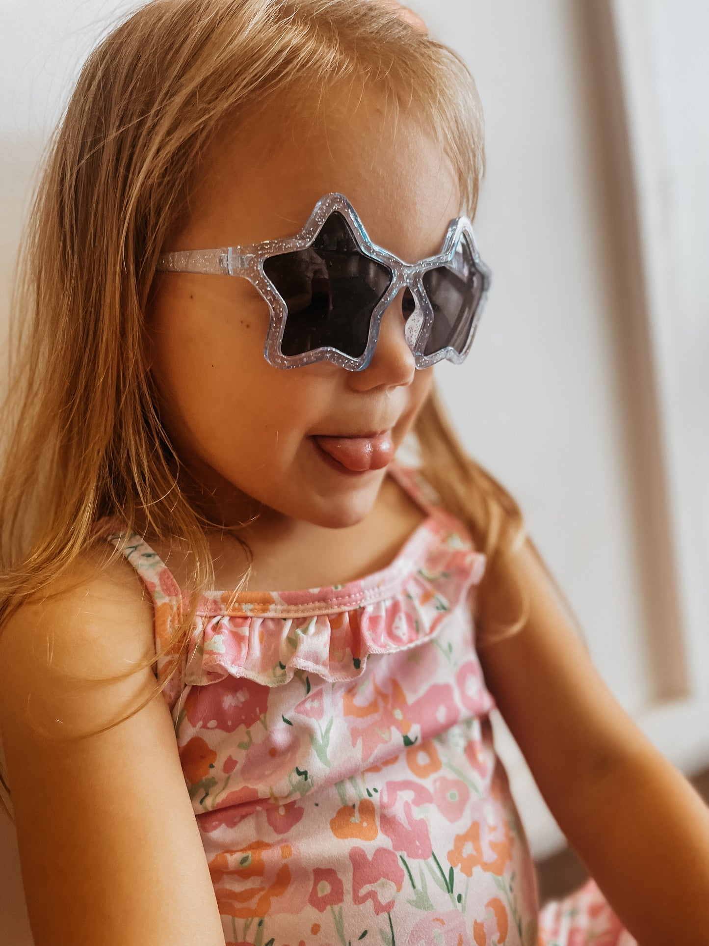 Fourth of July Kids Sunglasses: Blue Star