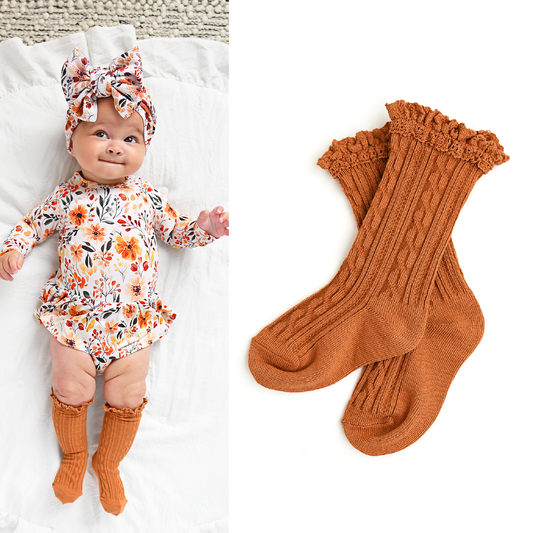 Hazelnut LACE SOCKS: 6-18m (shoe size 3-5)