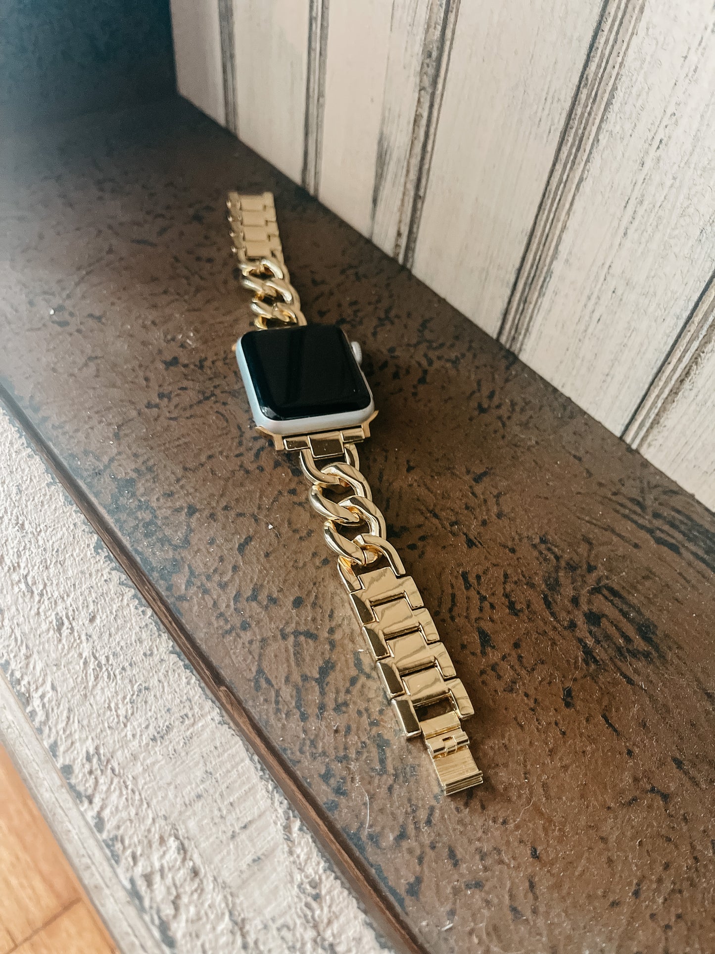 Stunning Stella Gold Apple Watch Band